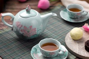Thưởng thức trọn vị tinh hoa trà việt thật dễ dàng